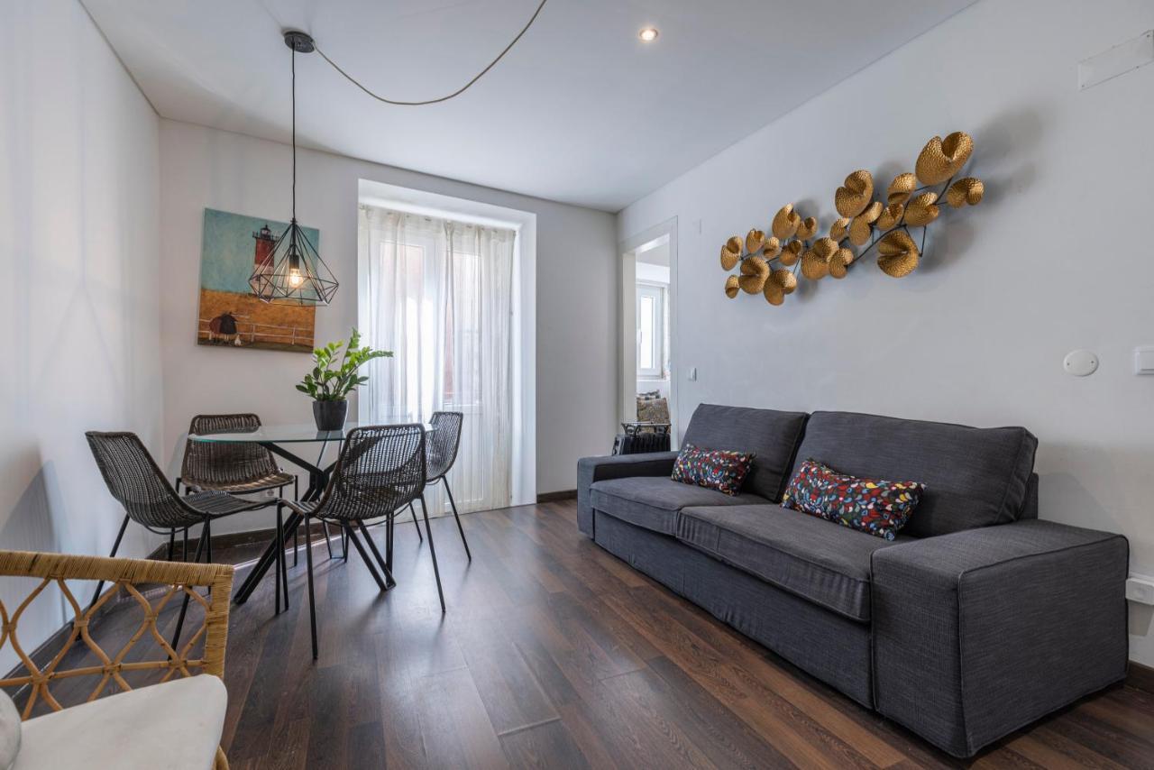 Alfama'S Heart Apartment By Lovelystay Lisbon Exterior photo