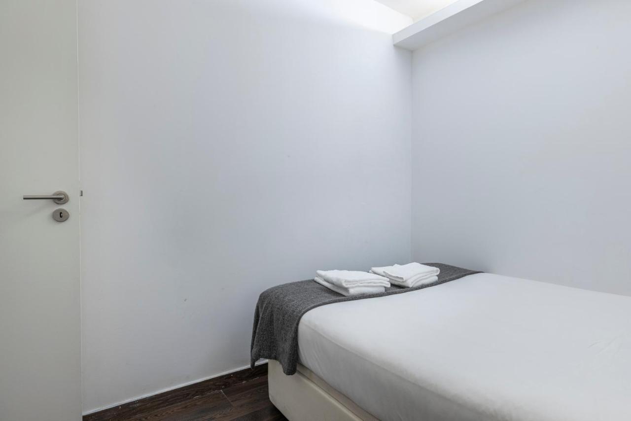 Alfama'S Heart Apartment By Lovelystay Lisbon Exterior photo